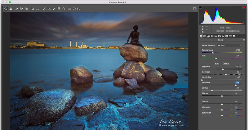 adobe-photoshop-versus-lightroom-interface-